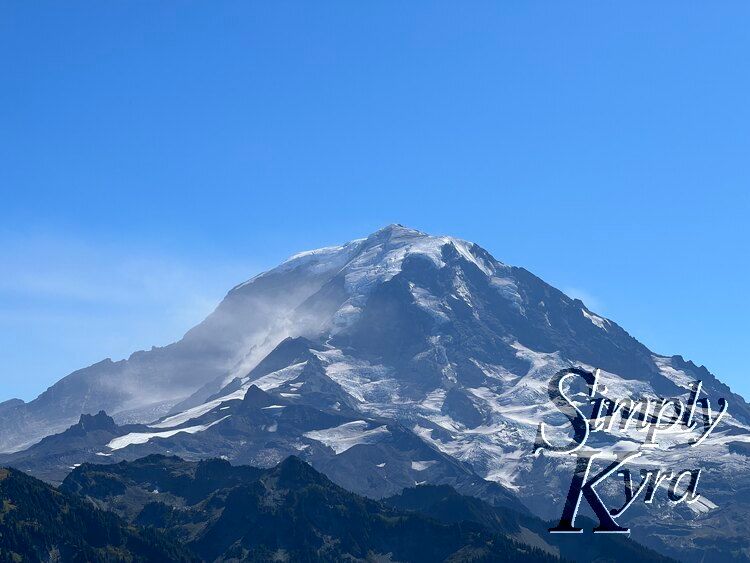 Closeup of Mount Rainier/Tahoma.