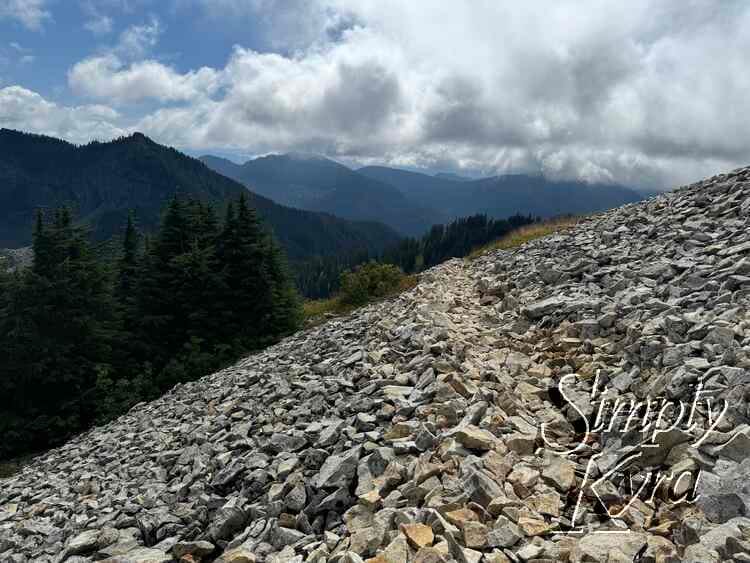 A quick jaunt through a mini talus field. This time straight across.