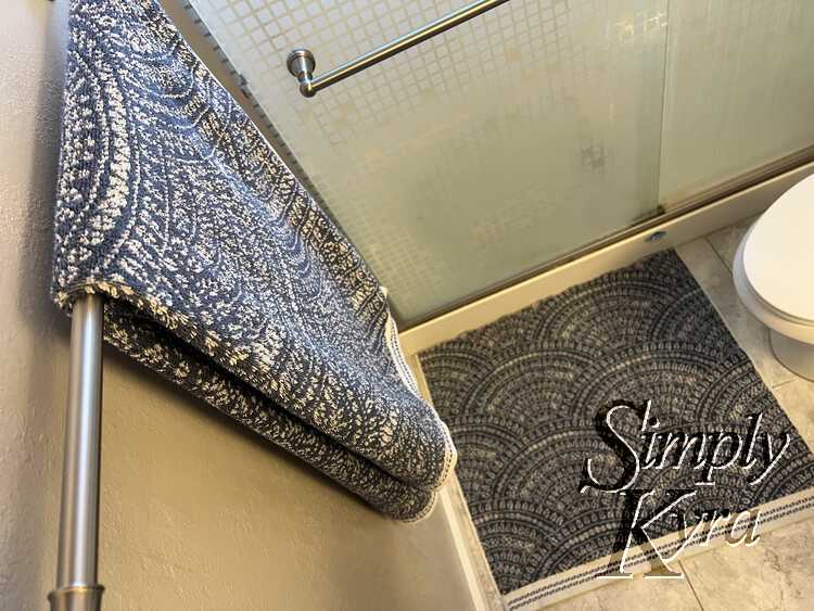 Simple Towel To Bath Mat