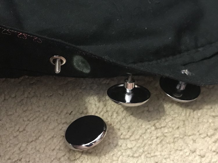 Side view of the front flap with the knobs attached at different amounts to highlight how I did it.