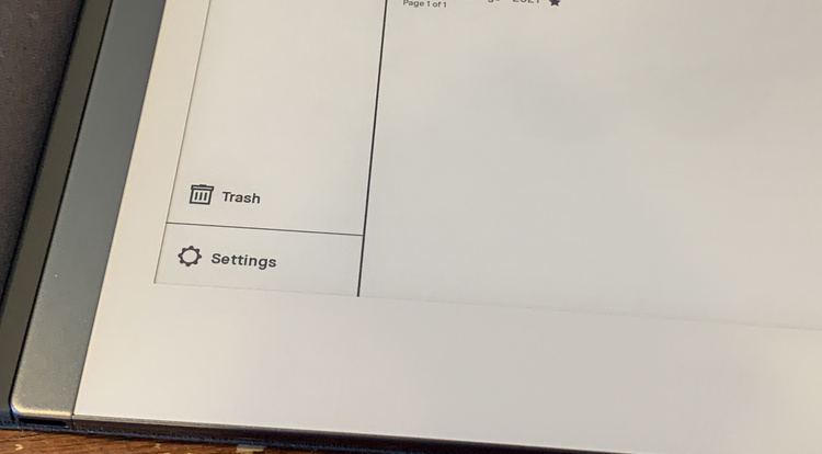 Image shows the bottom left of the unlocked reMarkable showing the Trash and the Settings options. 